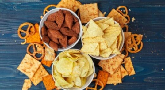 Cara Memulai Bisnis Makanan Ringan Dengan Strategi Jitu