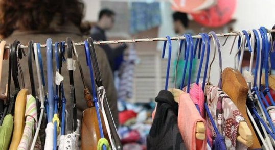 Bisnis Baju Bekas Import Bisa Nggak Ya? Yuk Ikuti Tips Ini