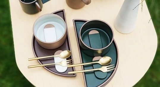 7 Perlengkapan Makan yang Wajib Ada di Rumah