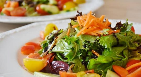 Cara Membuat Salad Sayur Enak Nggak Akan Bosan