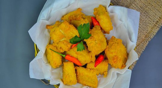 10 Snack Gorengan yang Populer Mudah Ditemui Banyak Tempat